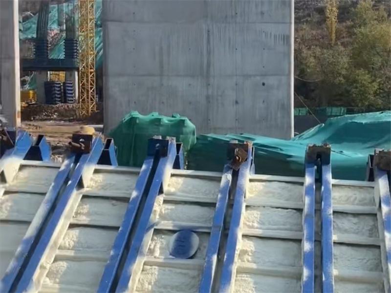 高速模板聚氨酯保温